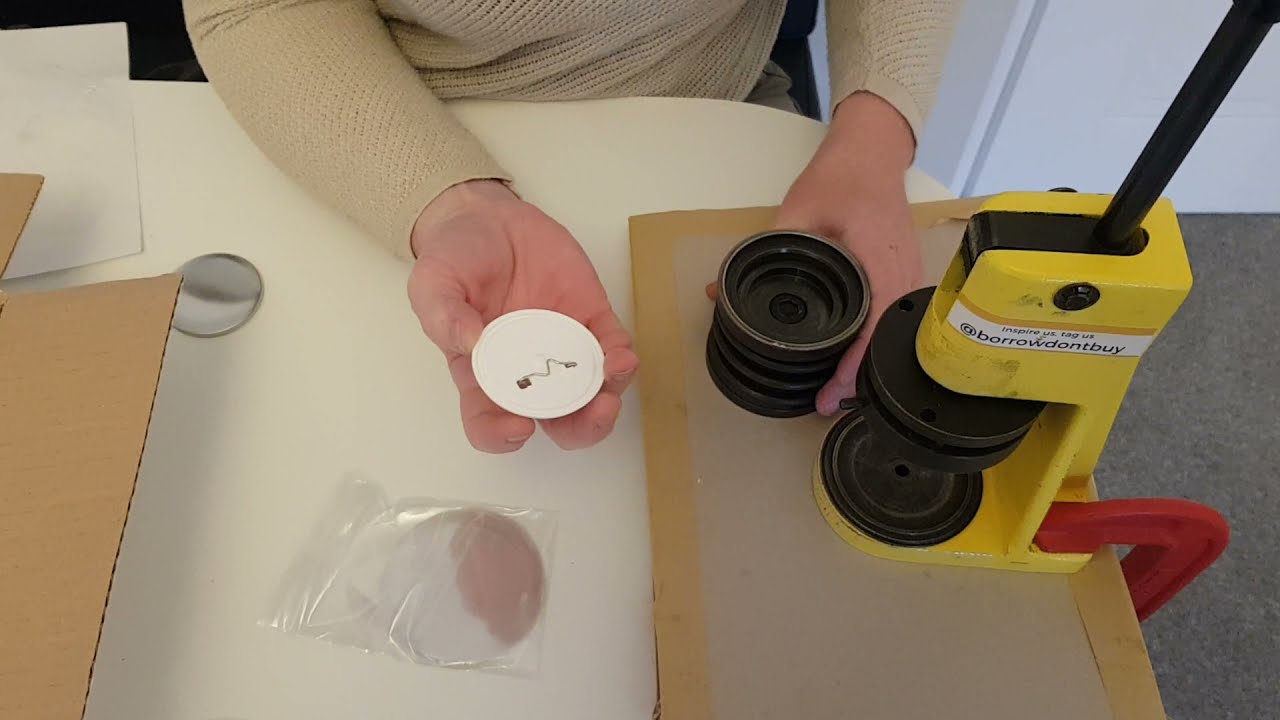 How to use Badgeworx London Emblem 55mm Badgemaker - easy to follow