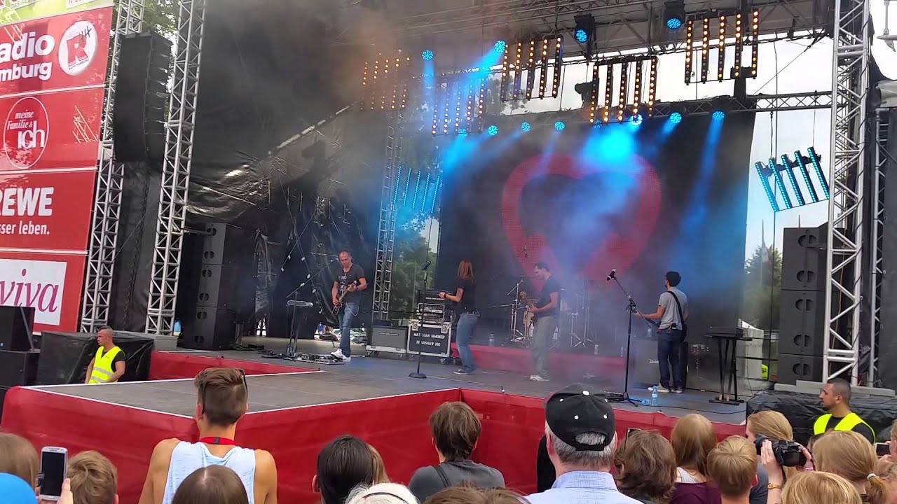 Christina Stürmer - Engel Fliegen Einsam live hh