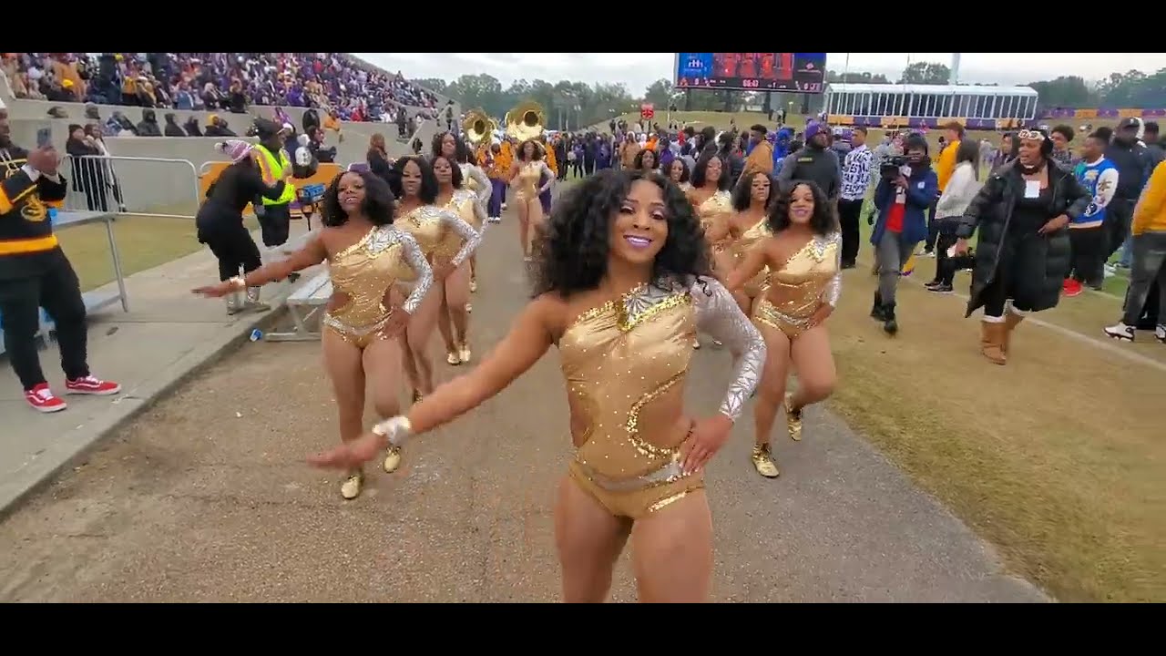 Alcorn State SOD-GOLDEN GIRLS Entrance Soul Bowl vs Jackson State 2022