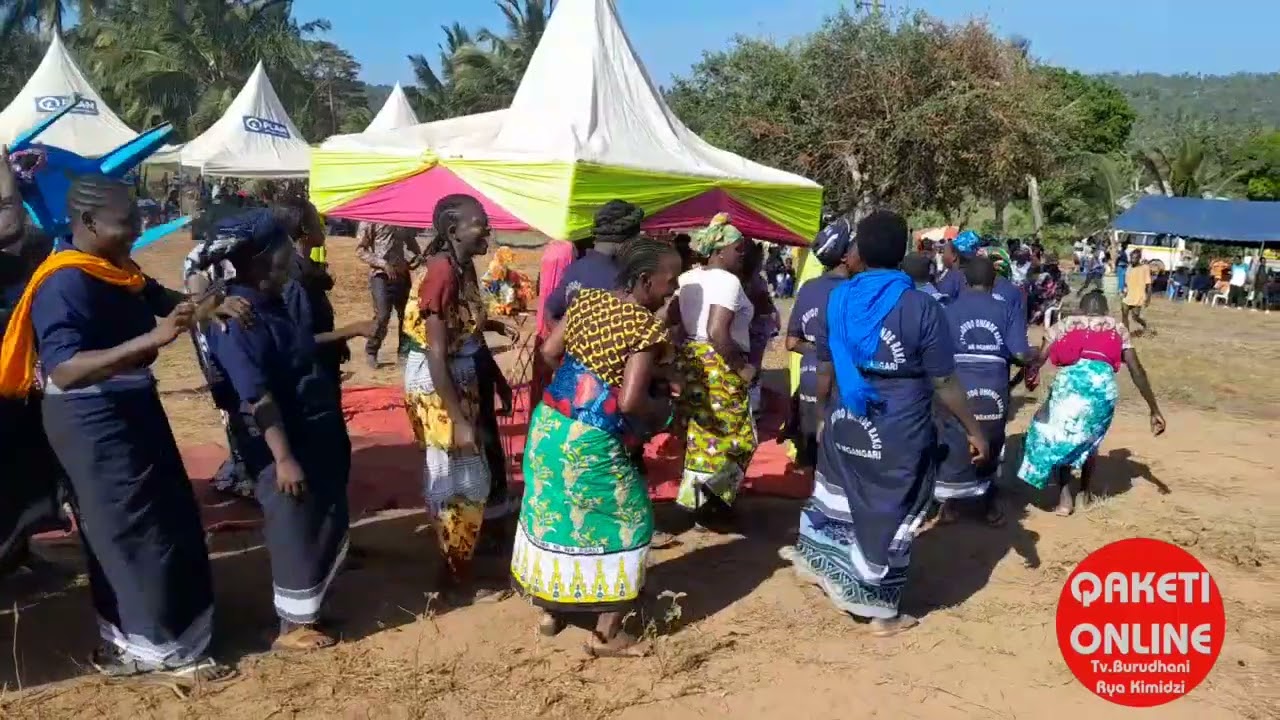 KOLONGONI MAZISHINI  KWA WAWE ROSE MKAZA CHIROZO...CHONYI.