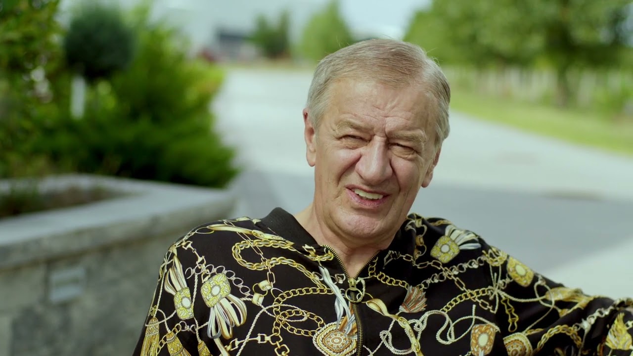 Úriemberek- Mucsi újra a Viasteinnél!