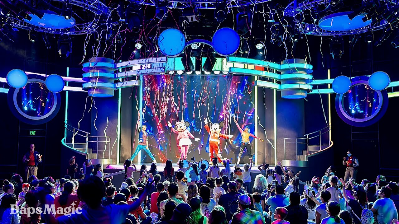 Disney Junior Dance Party! | Disney California Adventure 2023 4K