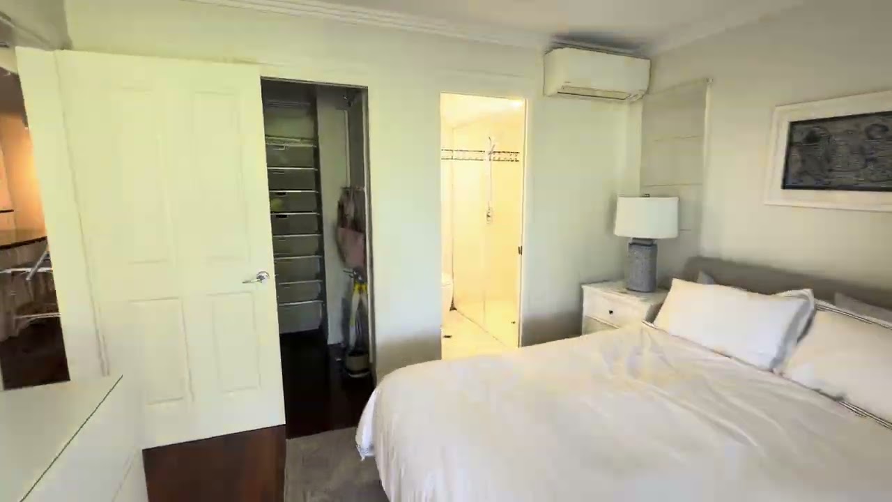 RENT ME | 22/118 Oxlade Dr, New Farm