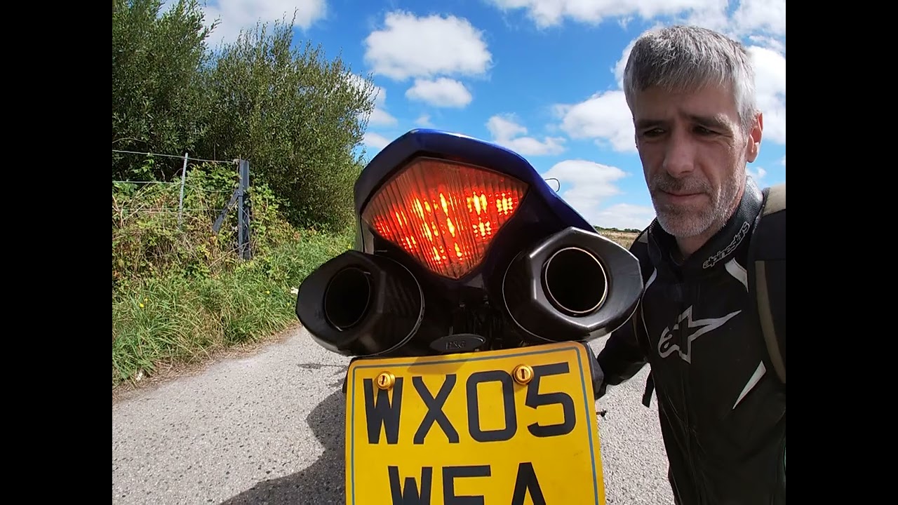 Yamaha r1 2005 5vy Walk around. #yamahar1 #r1 #bikecommunity #motorcycle #yamaha #bikelover