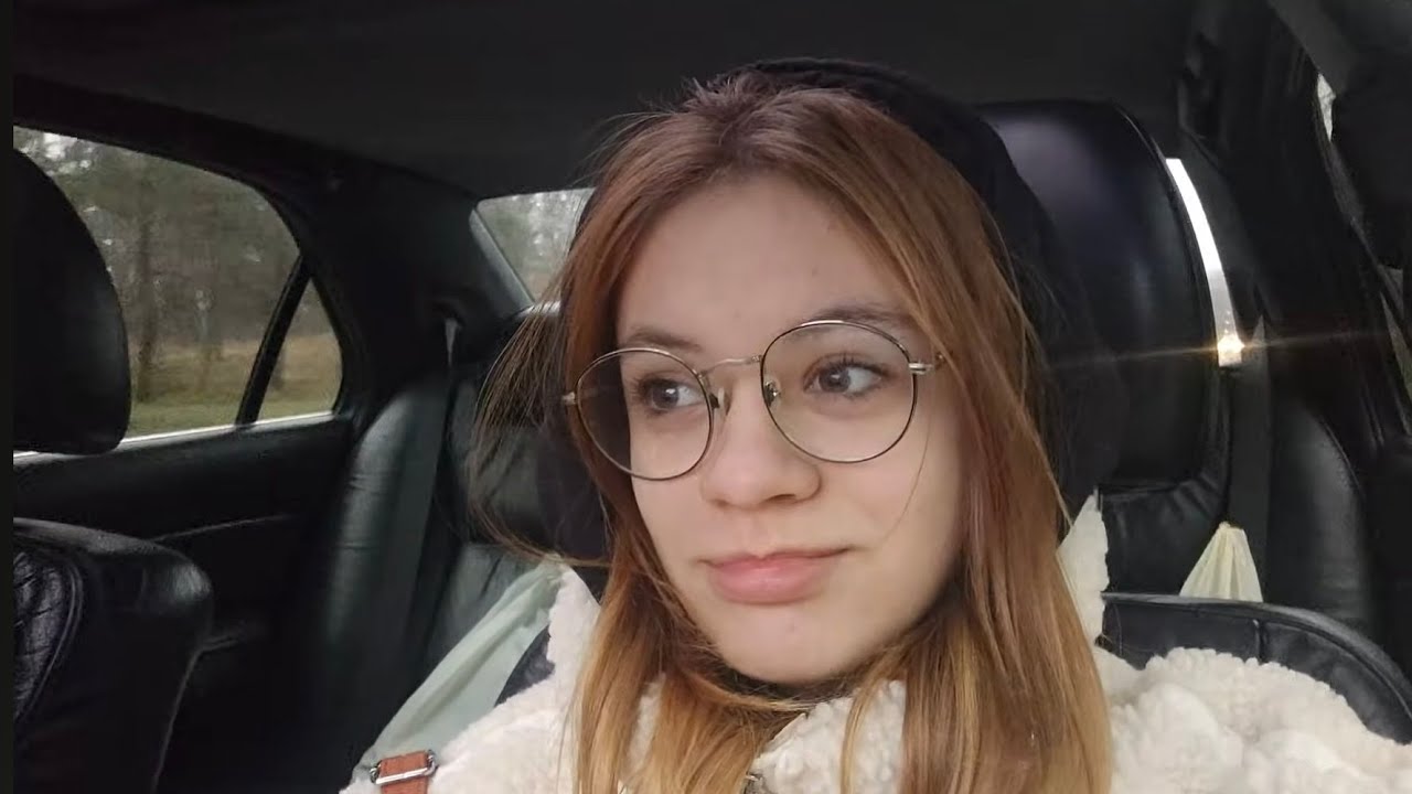 VLOG Распаковка новогодний посылки. Даша в шоке, опаздывает 