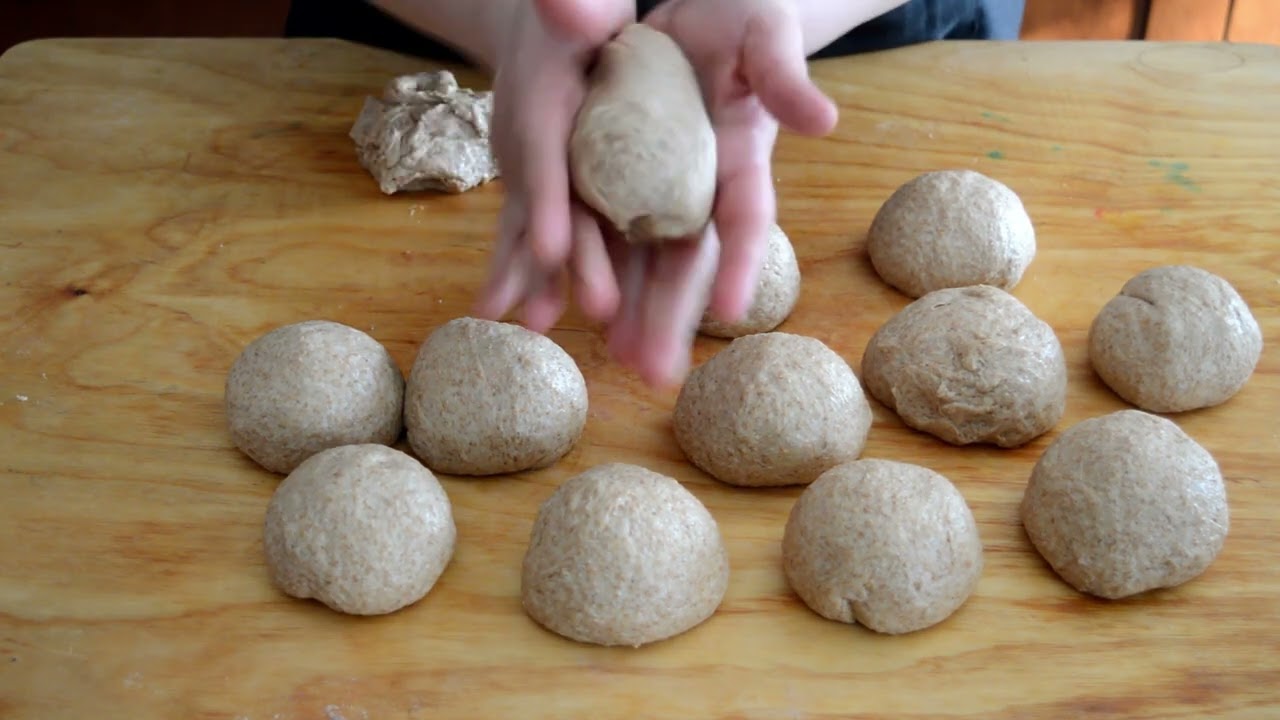 Cornetti Integrali al Miele &ndash; Soffici, Leggeri e Perfetti per la Colazione!