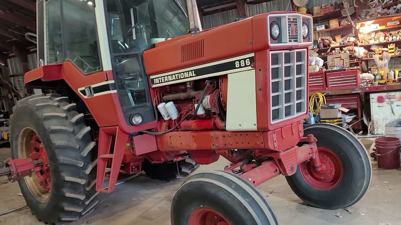 IH 886 start and walk around.