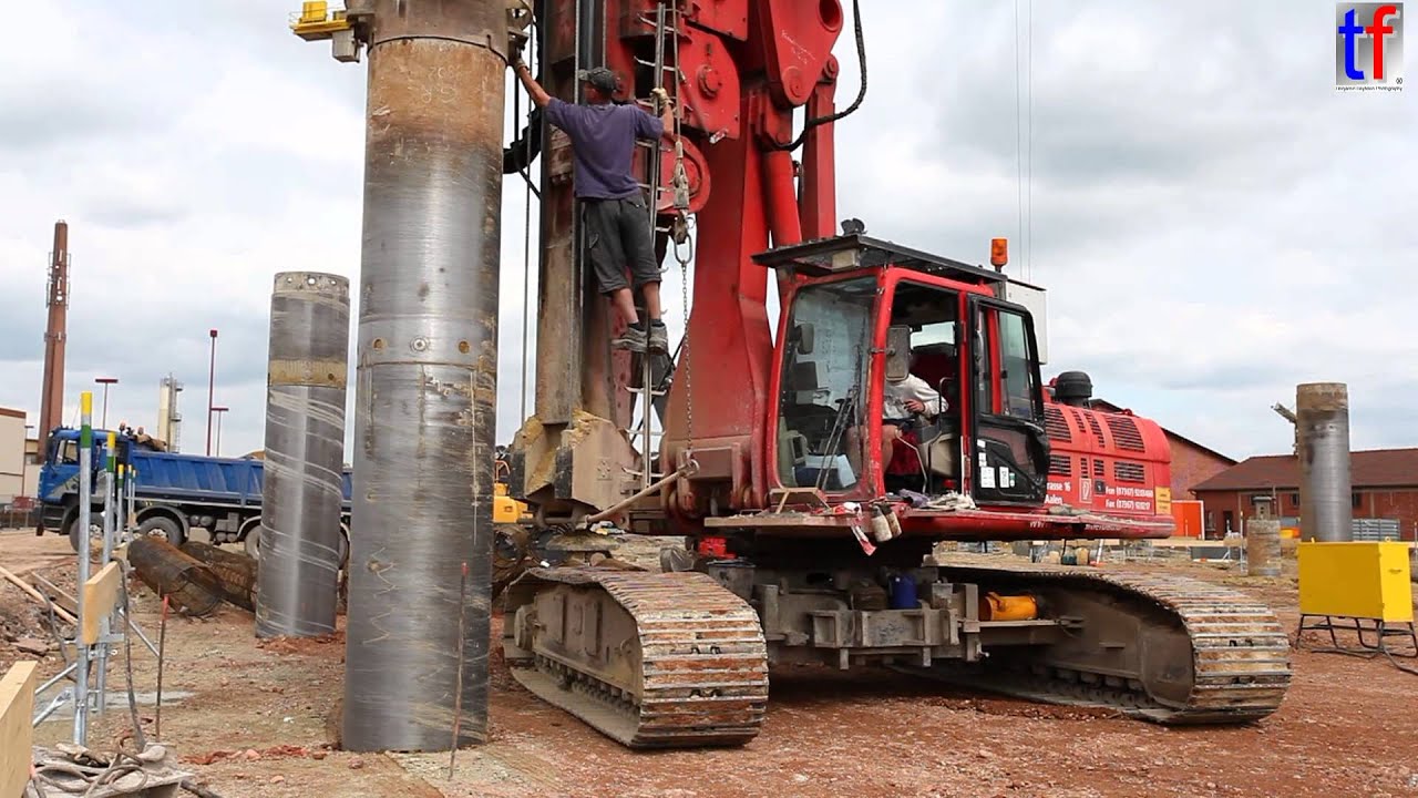 DELMAG DRILL / Bohrgerät RH 20 on / auf  Cat 330D, AUGER PILES / Bohrpfähle, 2013.