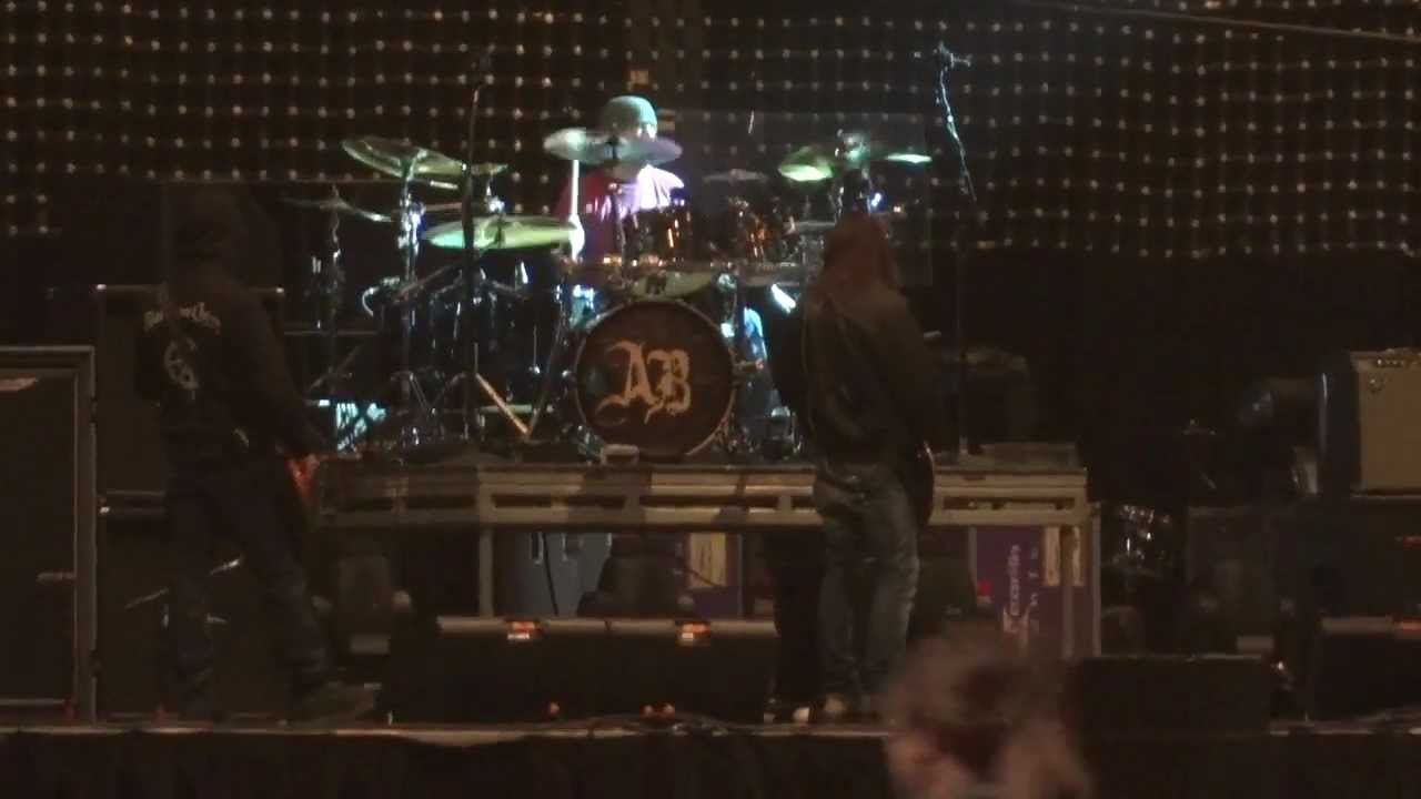 Alter Bridge ~ SOUNDCHECK (BURIED ALIVE) ~ SECC Arena Glasgow 27.11.11