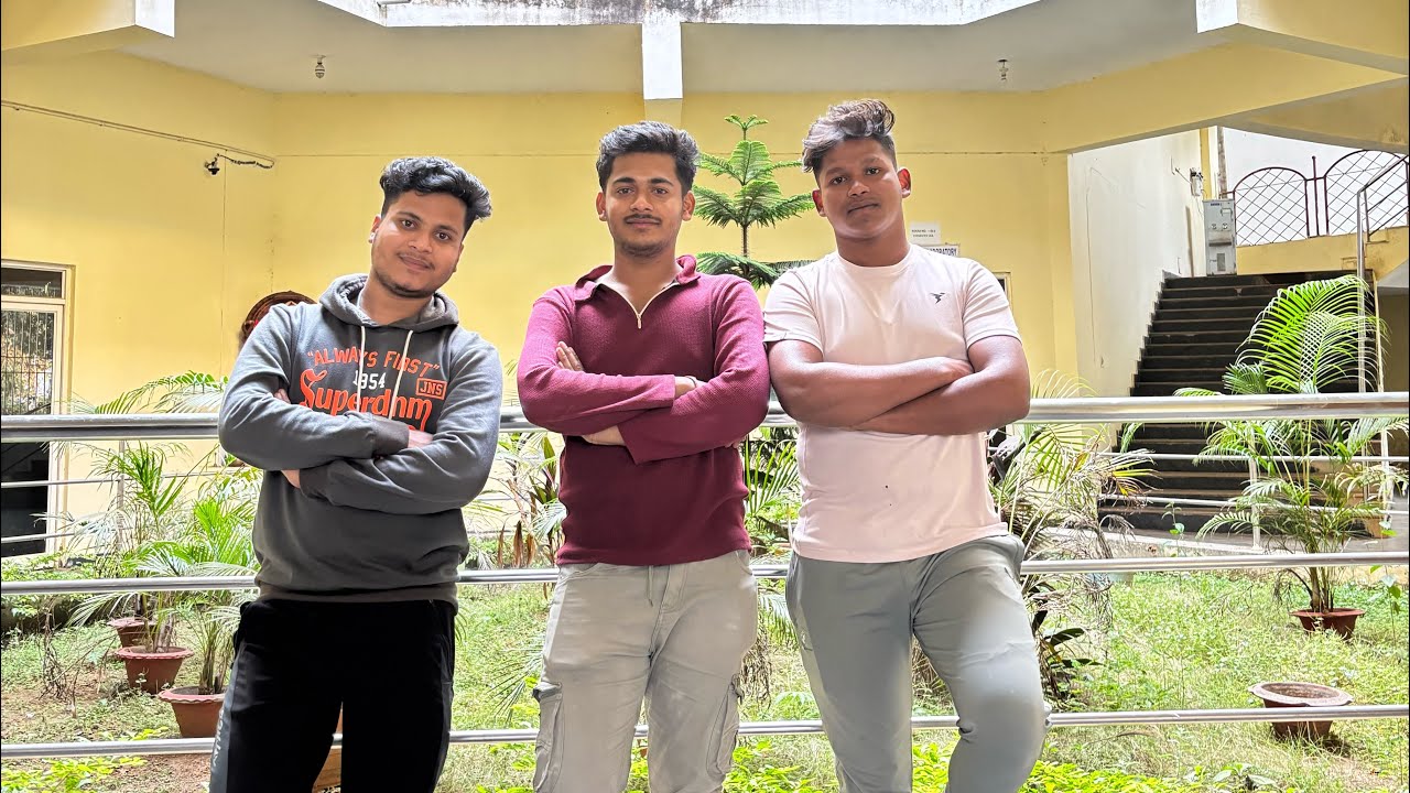 Day in My College Life 📚 | Hostel Room, Mess & Friends | Vlog