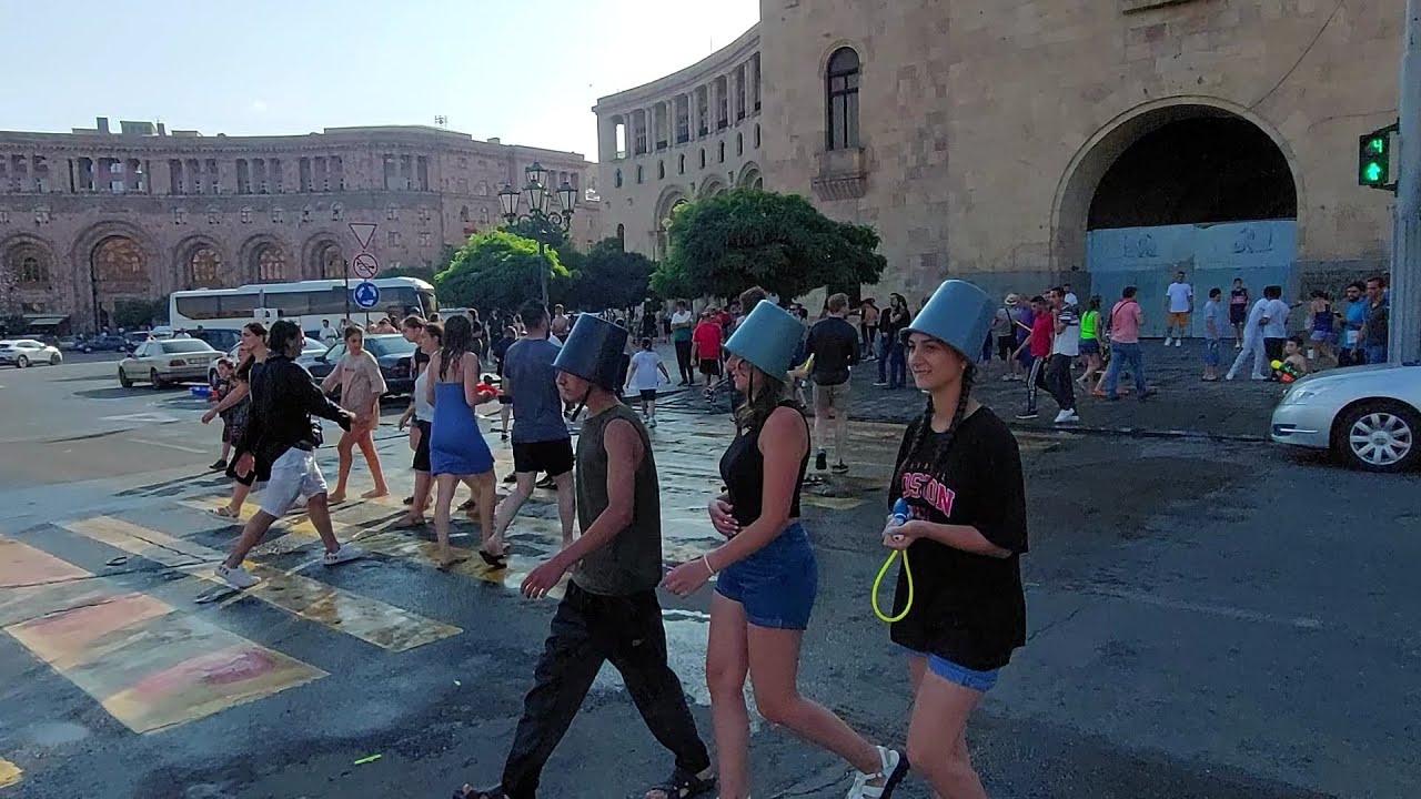 Самый веселый праздник Армении - Вардавар