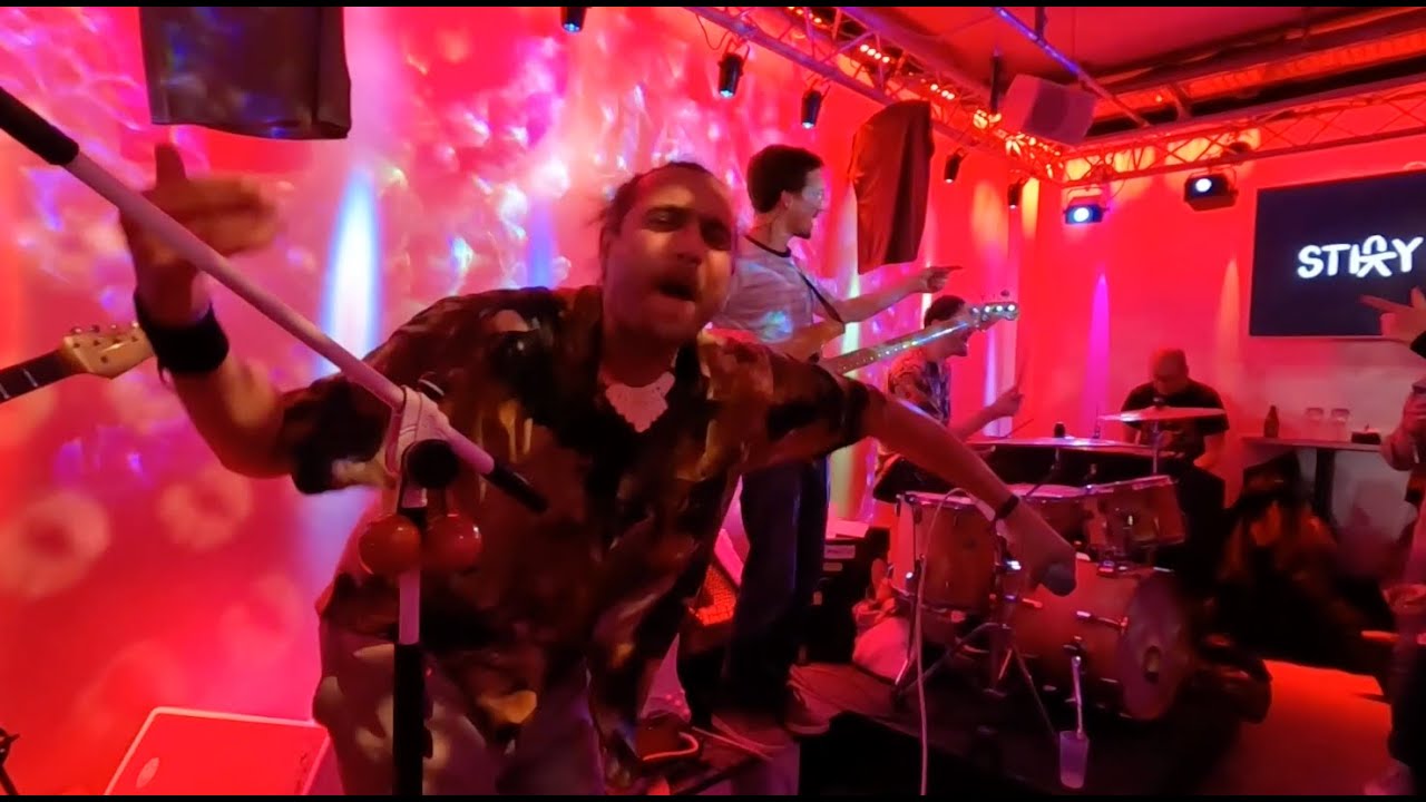 Give It Away live im Séparée 31