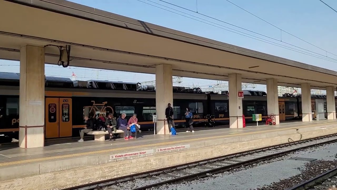 Bologna Centrale: R 4001 train (Bologna Centrale - Ravenna)