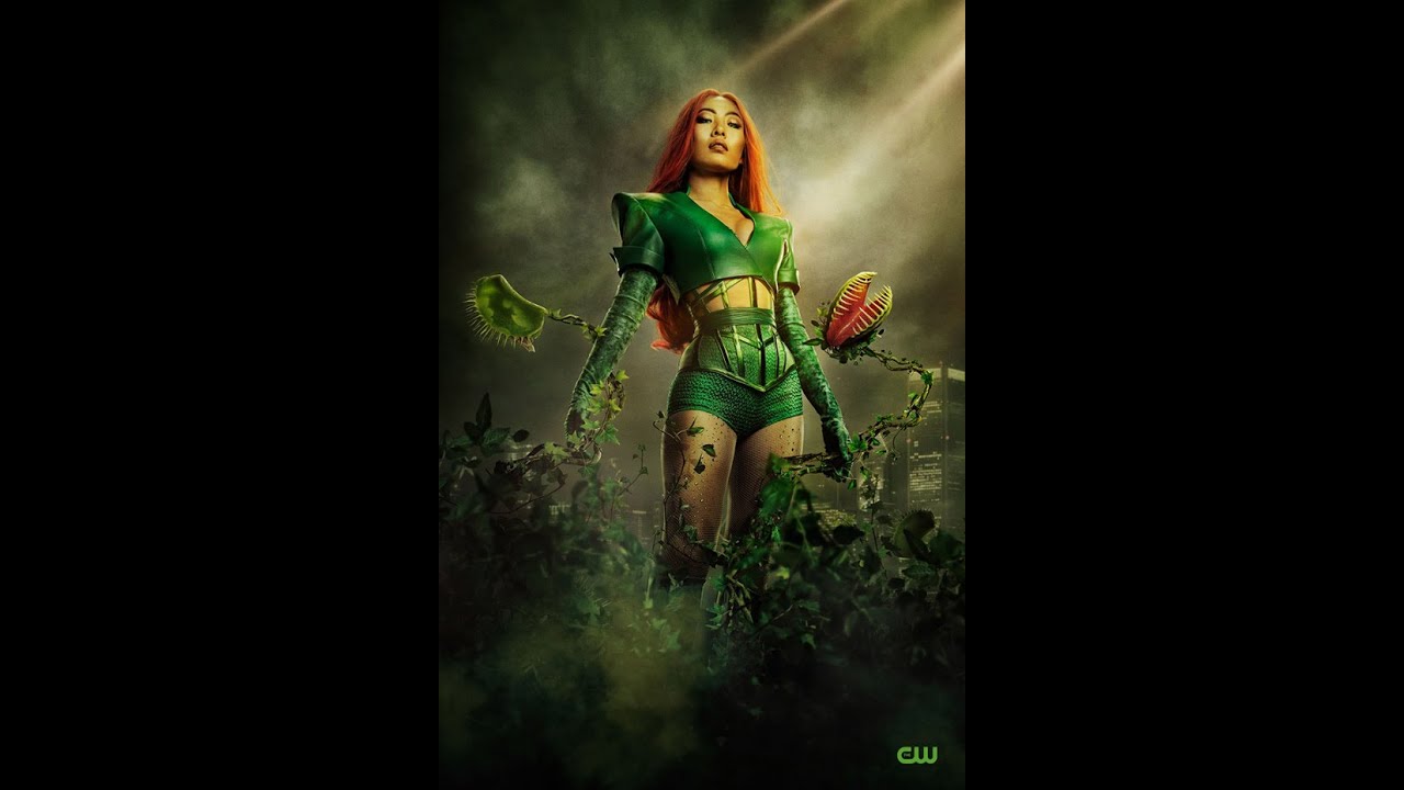Poison Ivy/Mary Hamilton(Batwoman)Powers and Fight Scenes