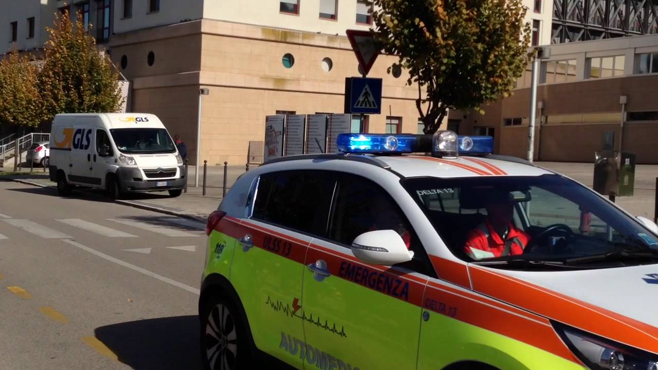 1x Automedica Suem + 1x Ambulanza Suem Ulss 13 in Emergenza