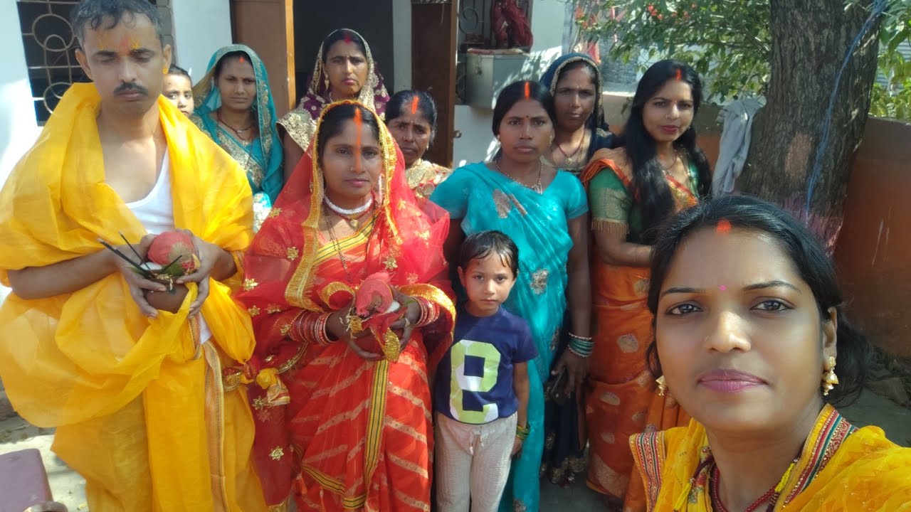 हमारे गांव में देवी मंडप की पूजा सबसे पहले हुई | कैसे होती है यहां की पूजा #sasuralvlog #pujaarchana
