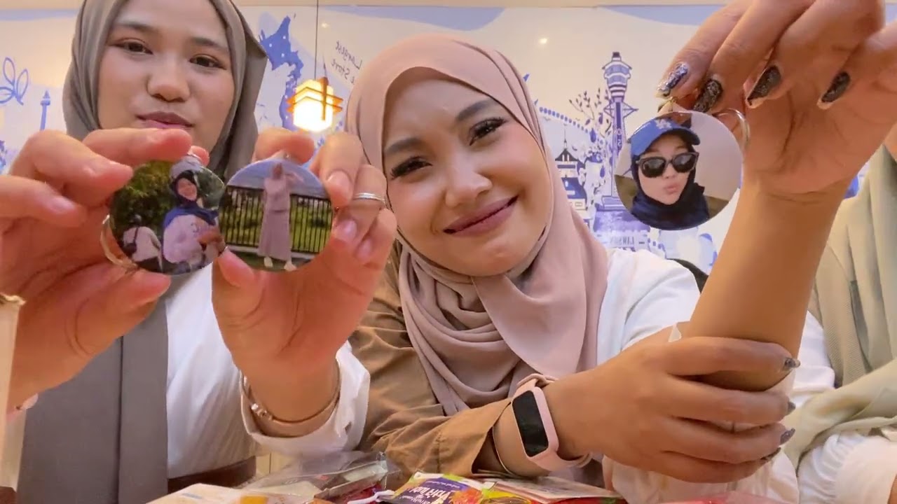 UNBOXING FREEBIES DARI BUKBER Carat.Ver