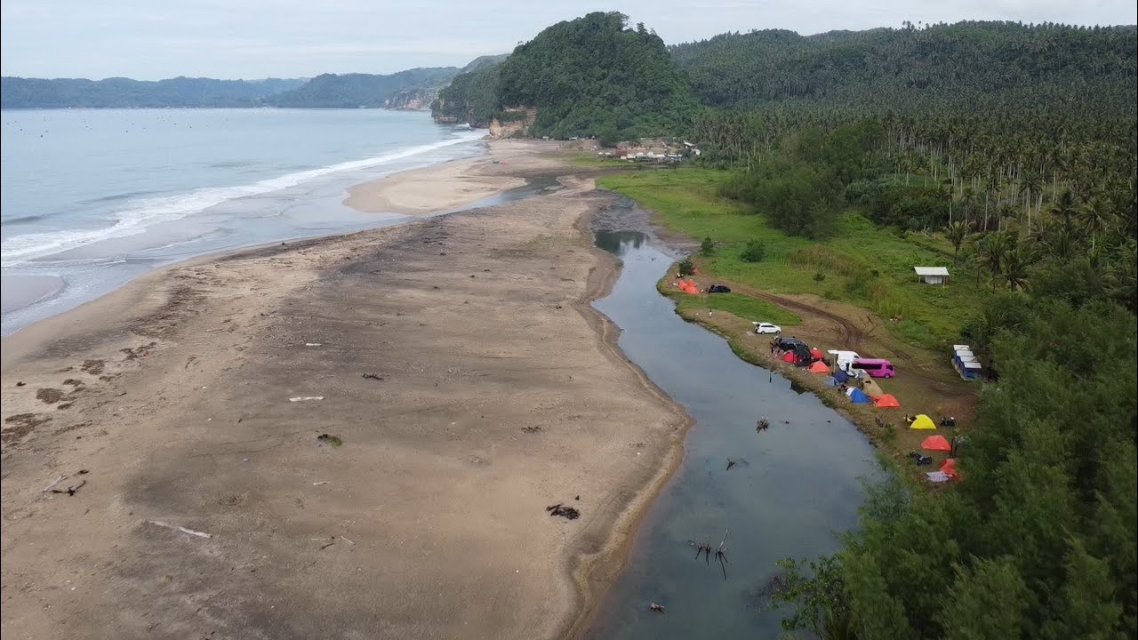 Pantai Dlodo 2026 Nyaman Untuk Camping Dan Bermain Air Di Muara Sungai Tepi Pantai
