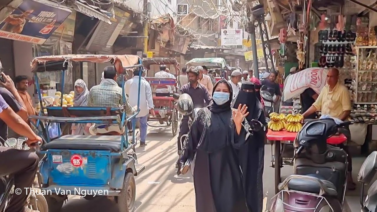 India || Urdu Bazar Street Tour || Delhi