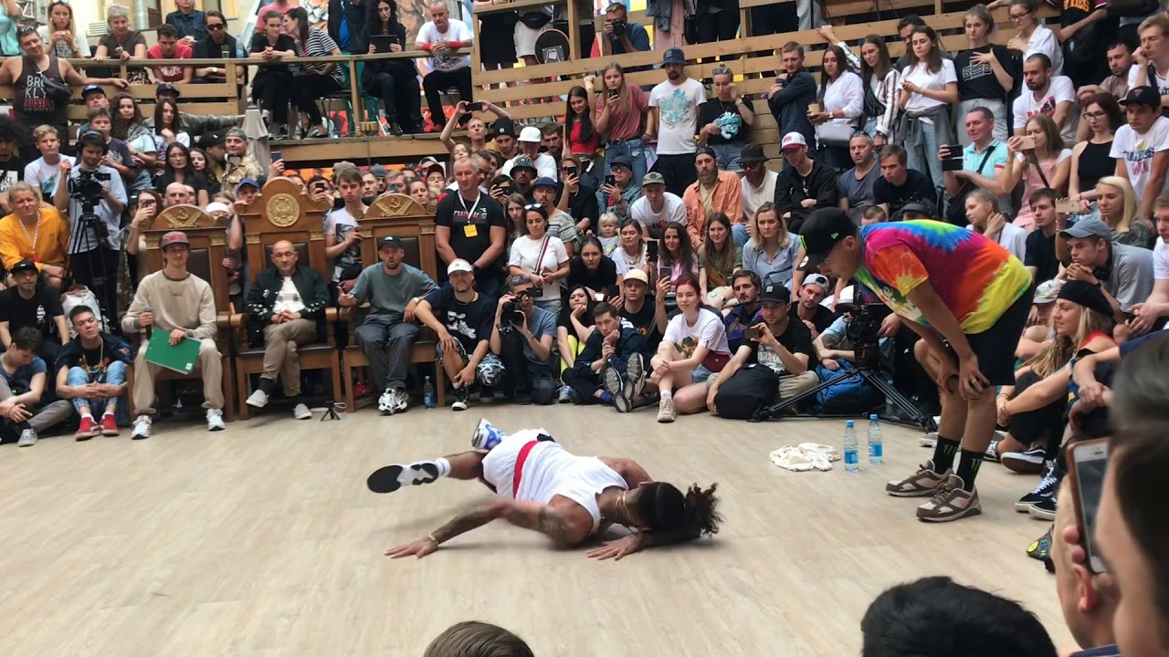 FLEA ROCK vs MOY |EXHIBITION BATTLE| V1 FESTIVAL 2019