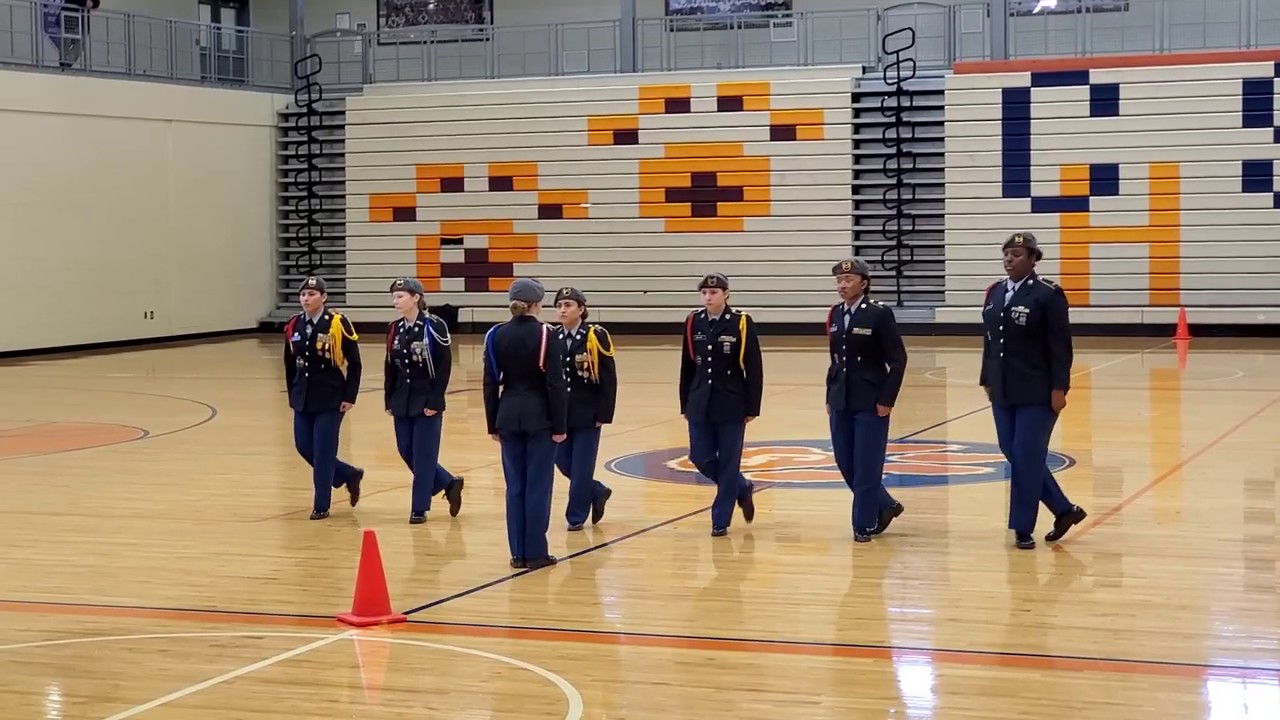 20200201 Squad Regulation Unarmed Female