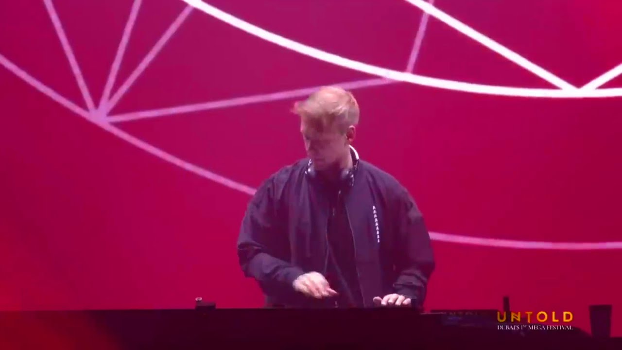 Armin Van Buuren feat. EVALINA - Show Me That Angels Are Real UNTOLD Festival Dubai, UAE