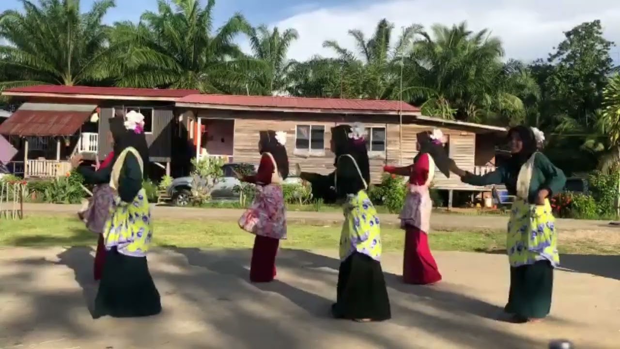 tarian umpan jinak di air tenang/ kg sebait sandakan ( MAWAR GROUP )