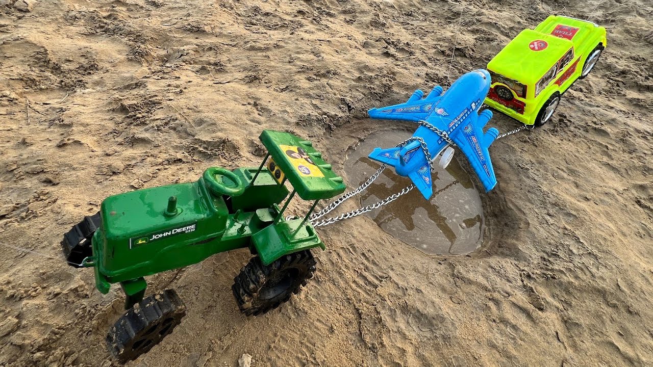 Aeroplane Crash Tractor Accident Pulling Out Side John Deere And Mhindra Thar Rox 4×4 |  Jcb carton 