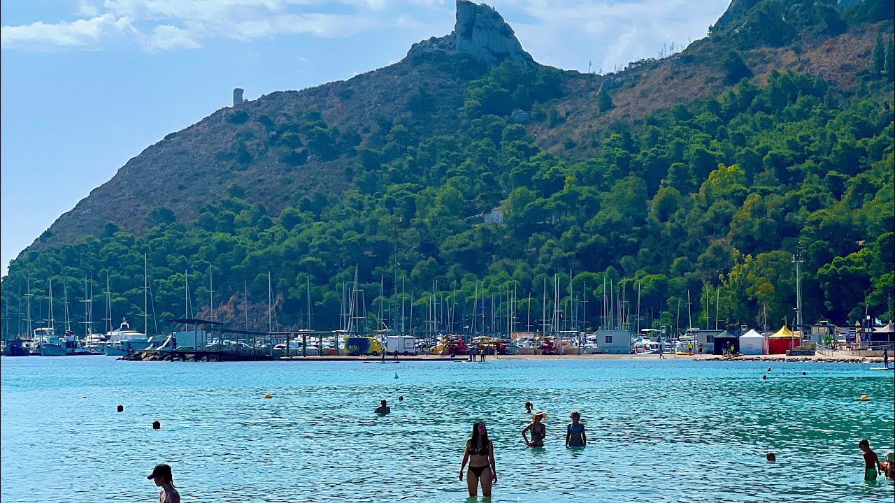 🌊 Walking in Cagliari ITALY [4K] | Poetto🏖️ | August 2024
