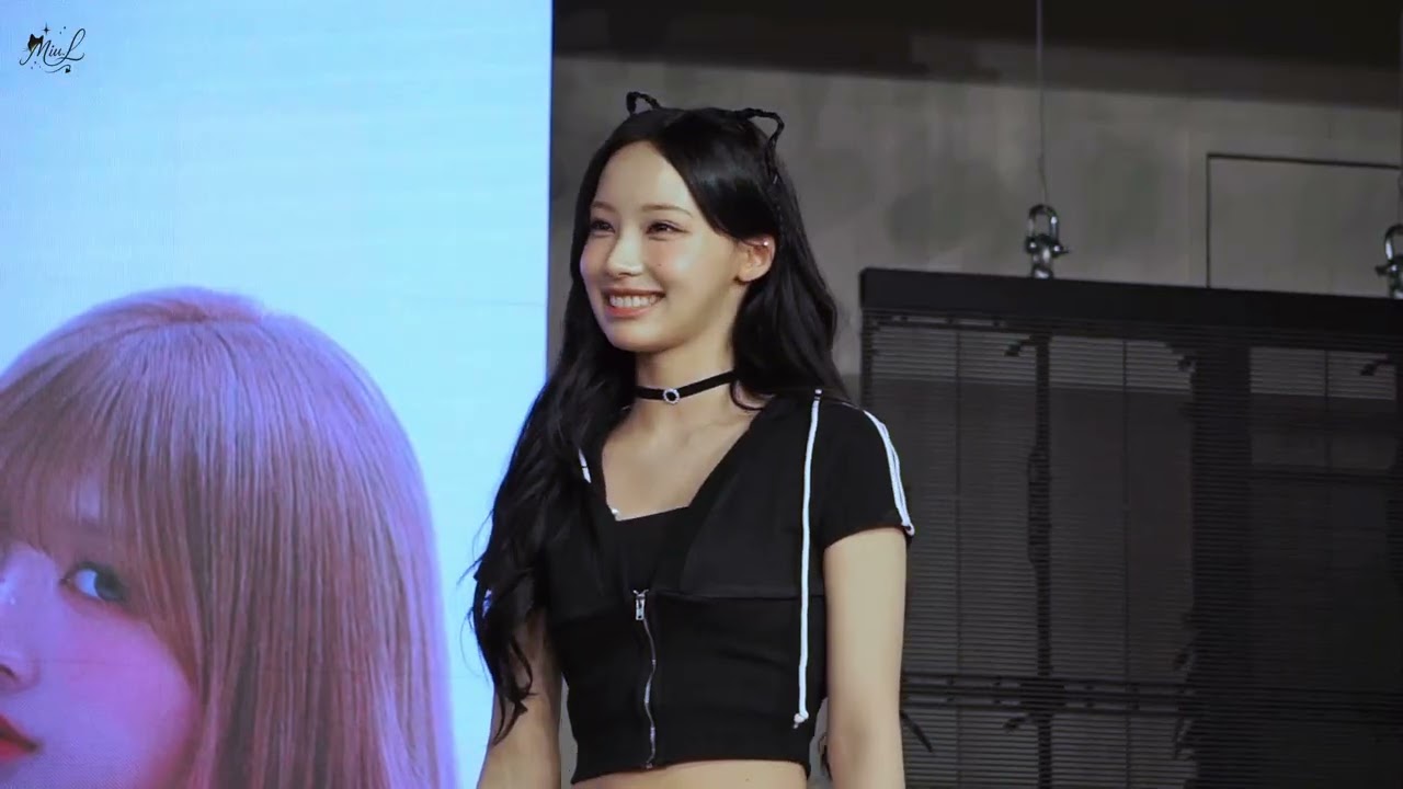 20260221 RESCENE “Hello XO” Woni focus