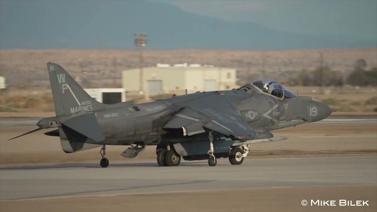 AV-8B Harriers -- VMA-223 Bulldogs NAF El Centro
