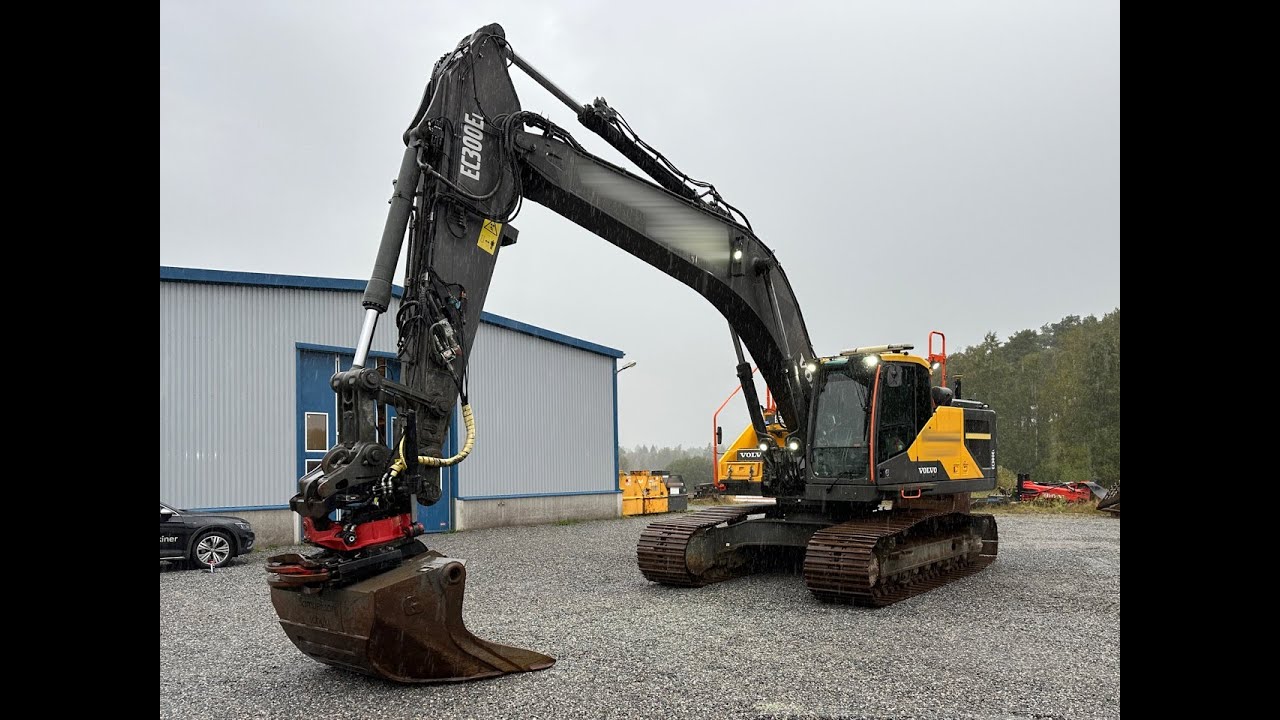 Köp - Grävmaskin Volvo EC300EL med maskinstyrning