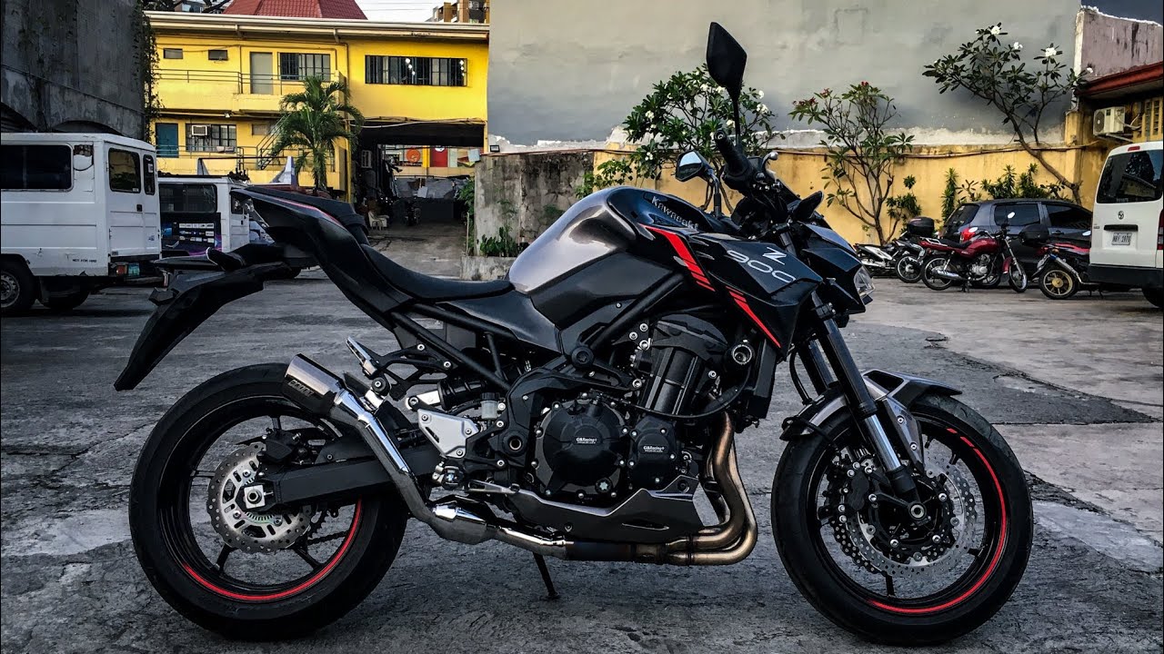 Headerback exhaust system on a 2023 Kawasaki Z900