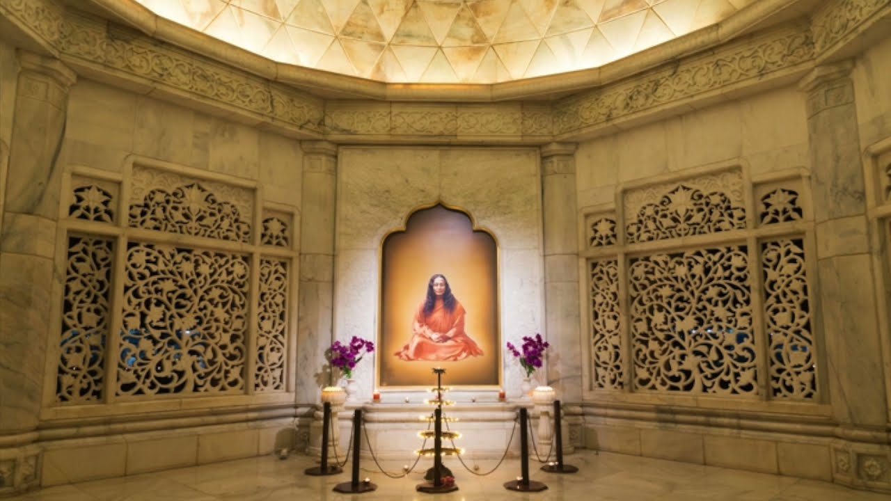 Jai Guru - Live Kirtan: Paramahansa Yogananda's Cosmic Chant