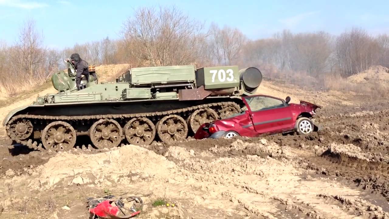 T55 Bergepanzer im Technikpark-MV Grimmen Carcrashing Panzerfahrschule