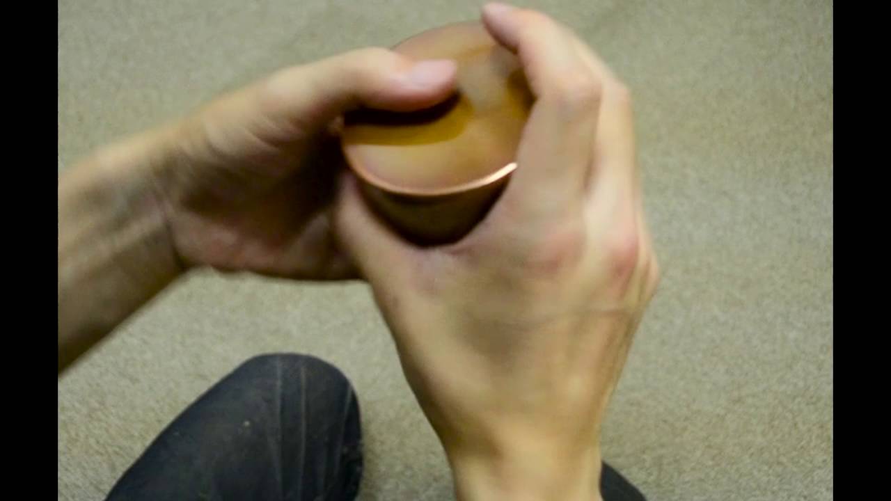 京都 開化堂の茶筒の撫で方