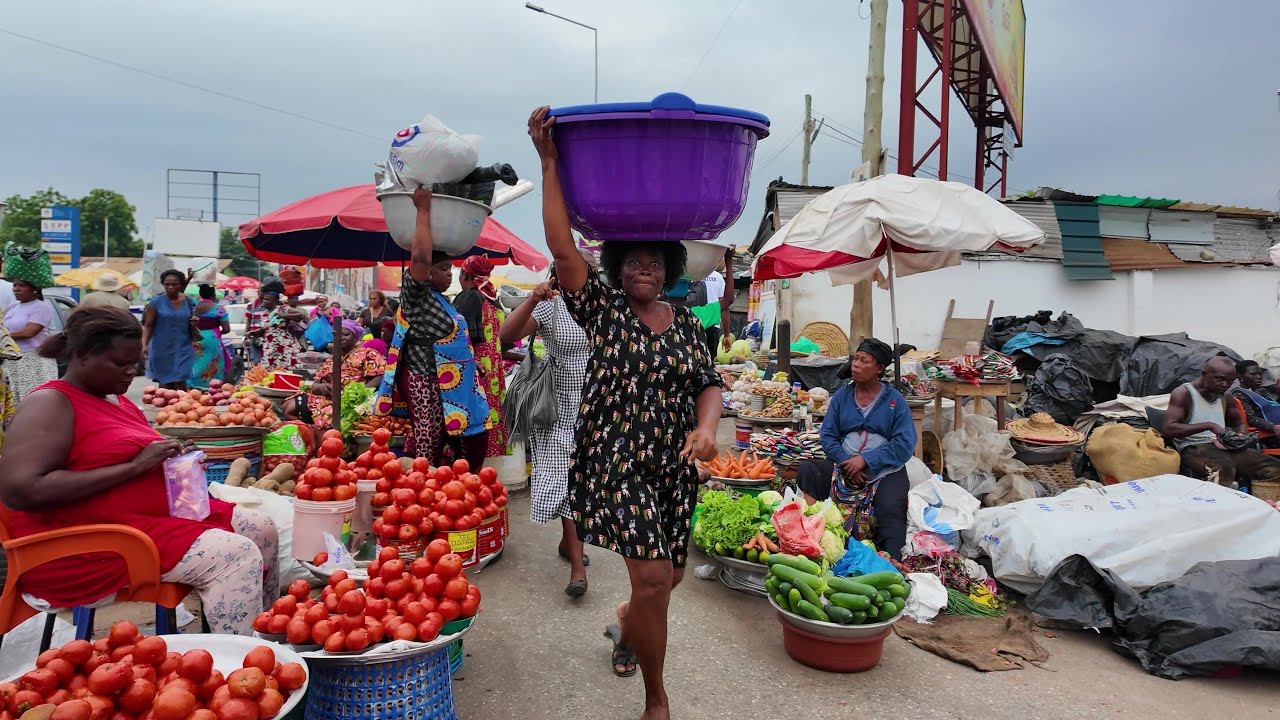 DECEMBER 8 CLOUDY DAY IN AFRICA CITY MARKET GHANA ACCRA MAKOLA