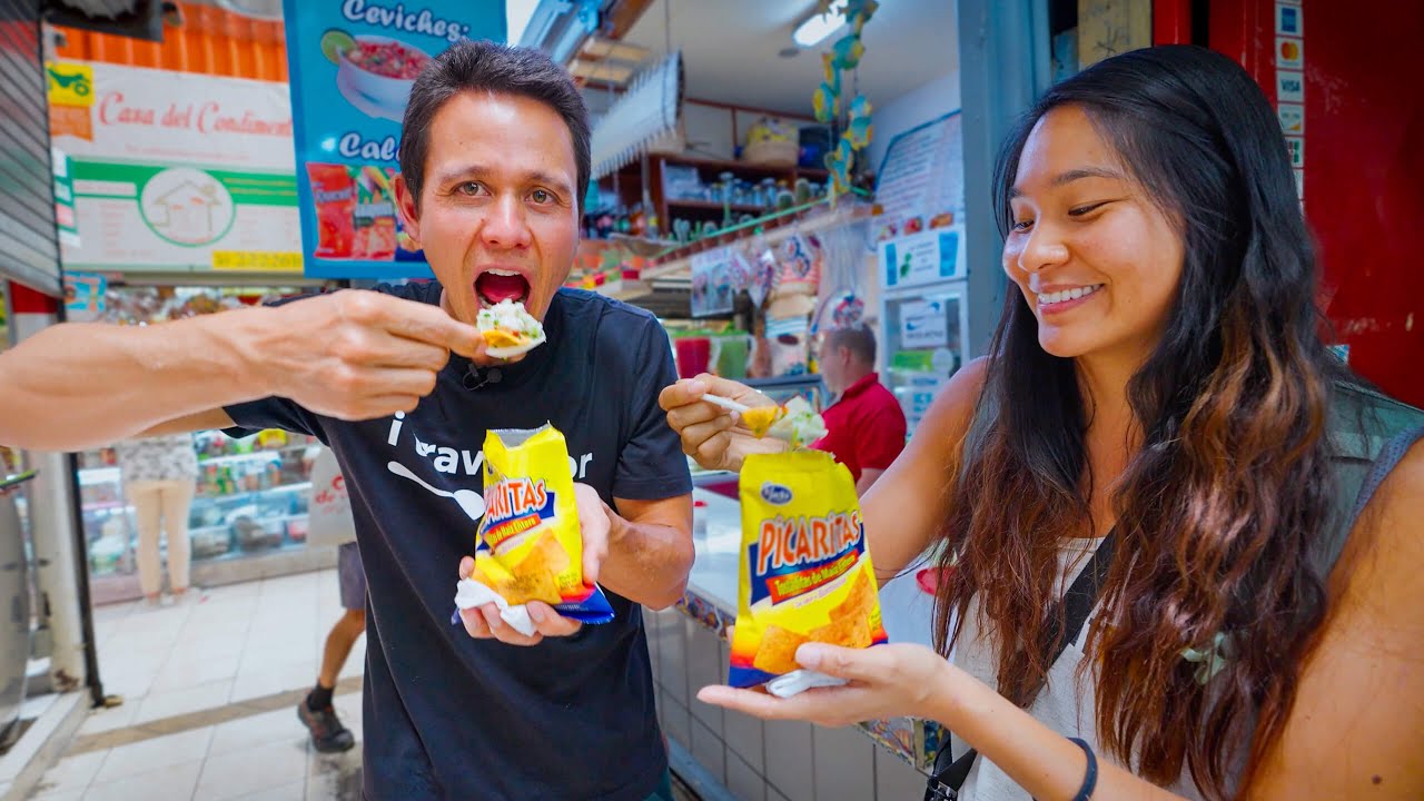 First Time in Costa Rica!! 🇨🇷 COSTA RICAN STREET FOOD Tour in San Jose!!