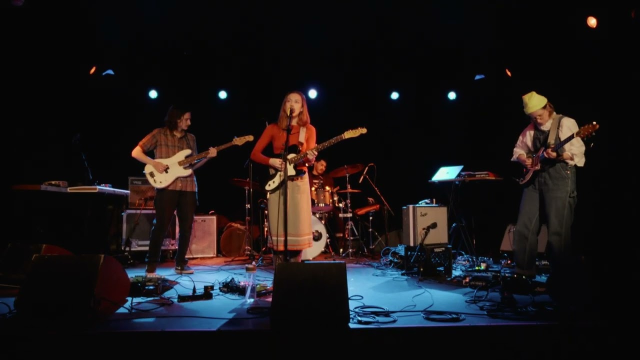 Josephine - Does It Pay (Live at TNK Fest Sleeping Village)