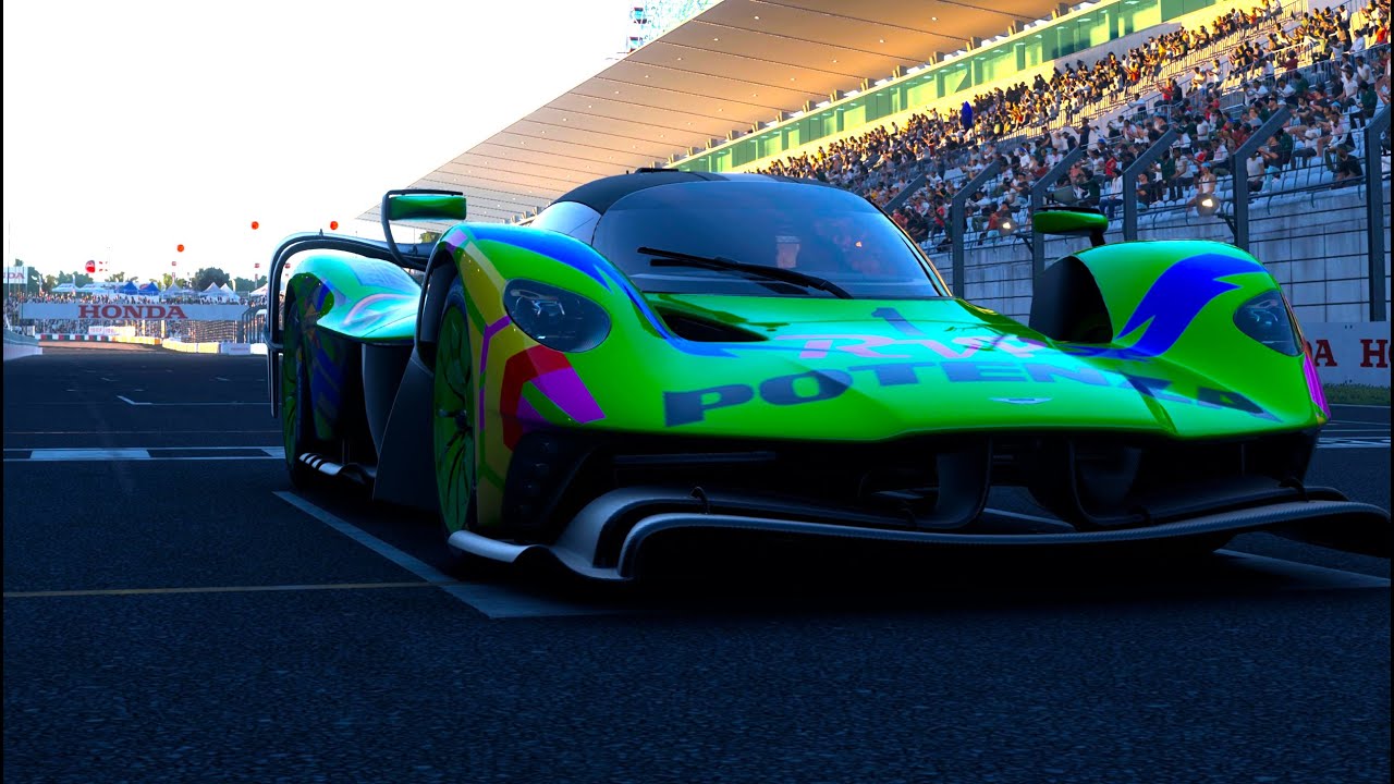 Forza Motorsport - Suzuka Circuit - Aston Martin Valkyrie AMR Pro `22 - competitive 1v1
