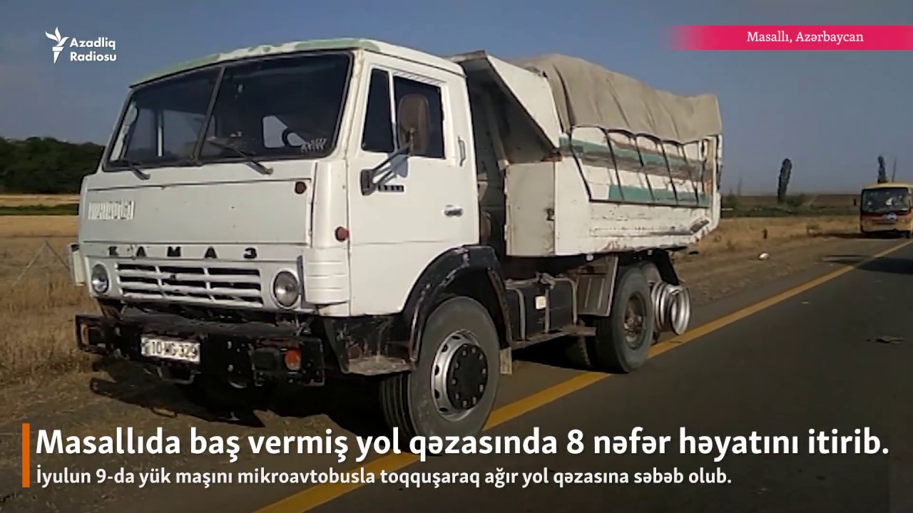 Bakı-Astara yolunda ağır qəza: 8 nəfər öldü