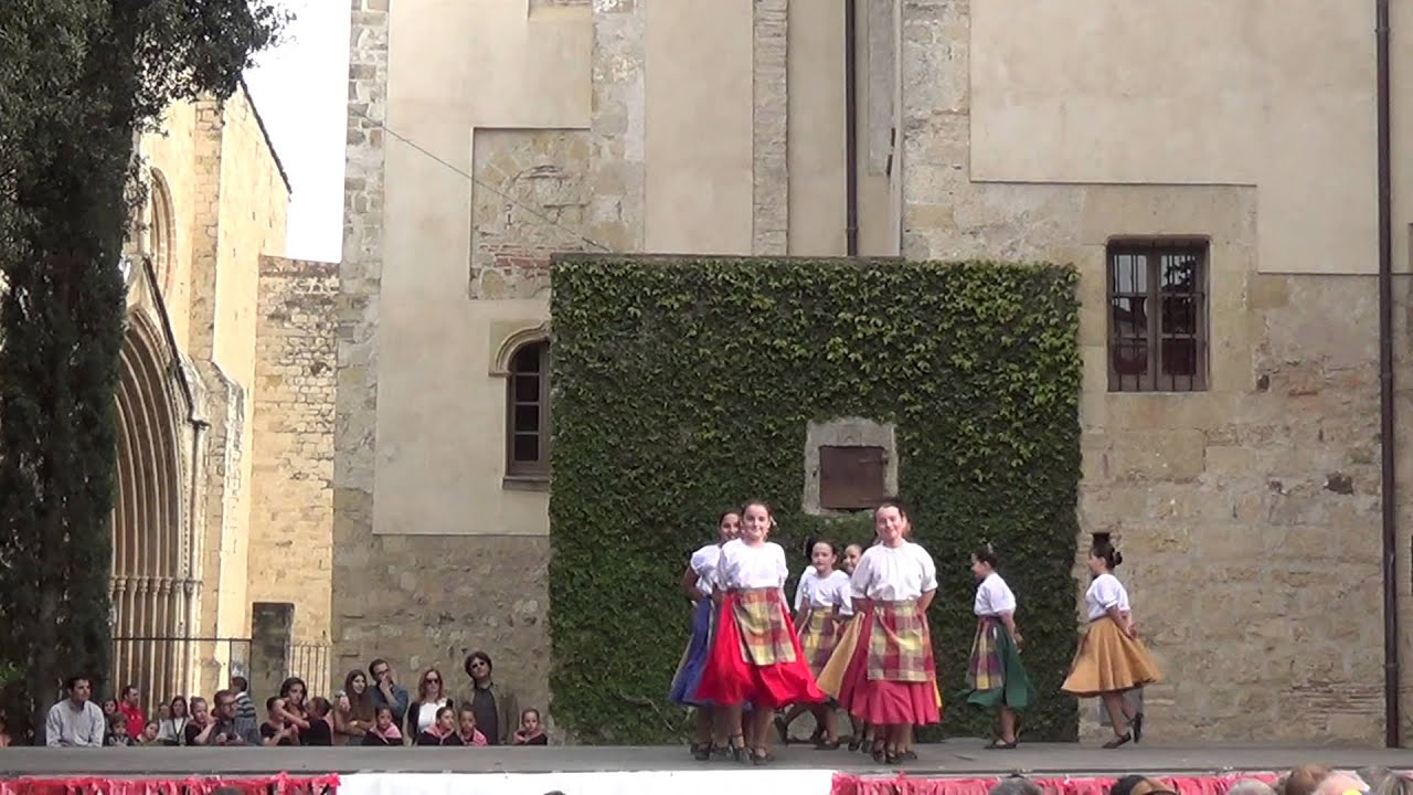 Esbart Egarenc- Ball de l'&oacute;s