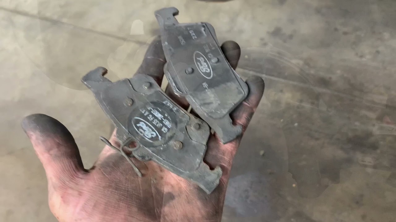 2018 Ford Focus sle Rear Brake Pads and Rotors