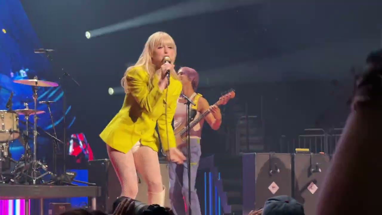 Paramore: That's What You Get 1 - Milwaukee Fiserv Forum August 1, 2023