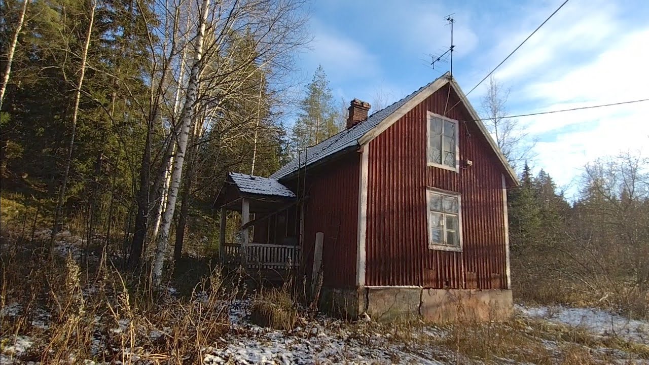 Lovely Abandoned House with Marvelous Decay