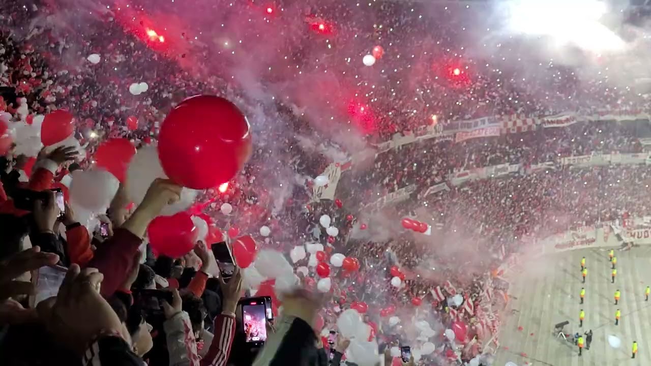 CHE MUÑECO TE QUEREMOS DECIR ⚪️🔴⚪️ (RECIBIMIENTO HISTÓRICO para GALLARDO en el MONUMENTAL)