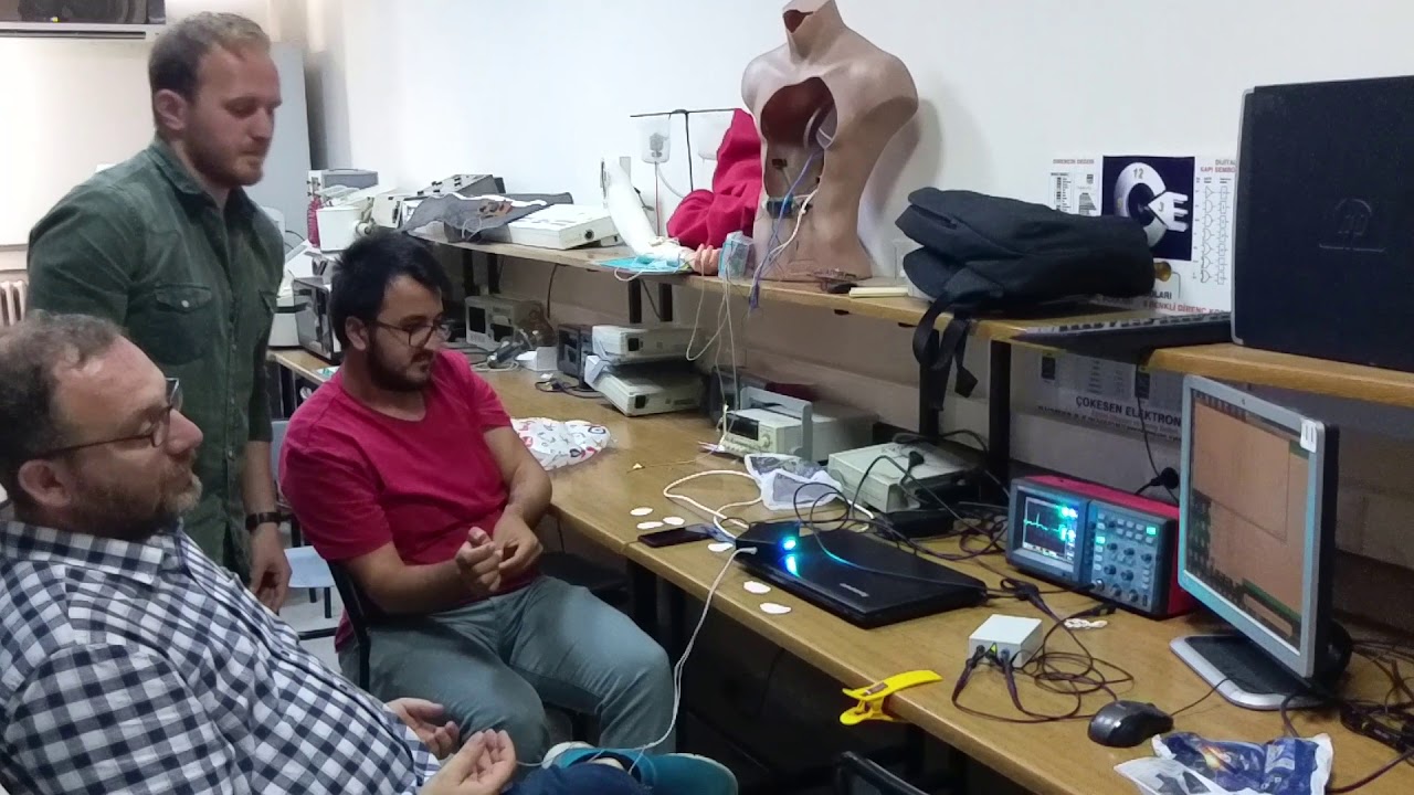 EKG cihazı ve EKG simülatörü