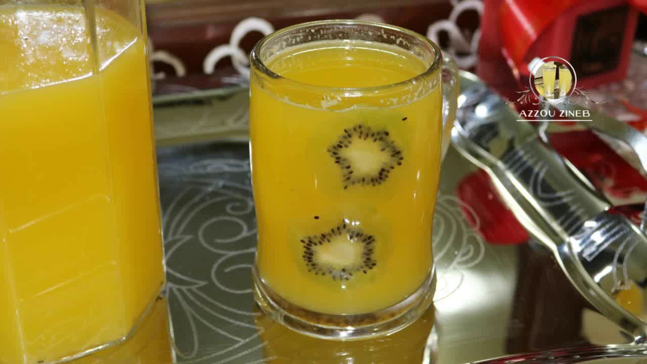 عصير بحبة كيوي 🥝و 2 برتقالات 🍊🍊تحضري لتر و نصف من العصير  المنعش 🍸🍹  jus de kiwi