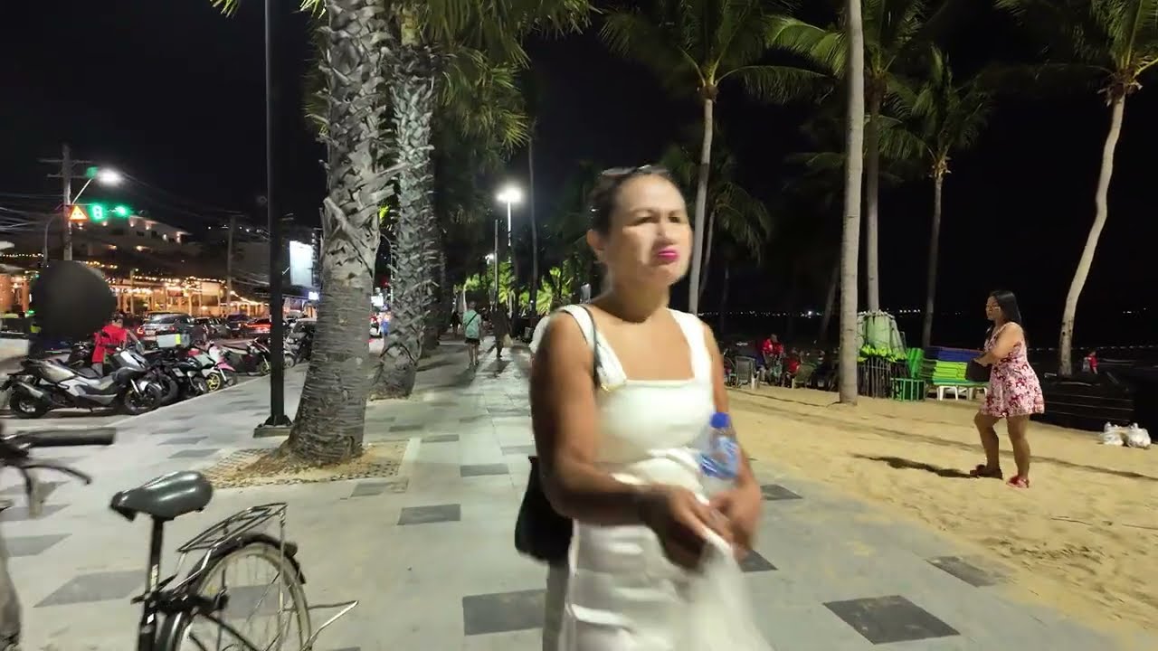 Jomtien Beach Nightwalk 🌴 March 2026