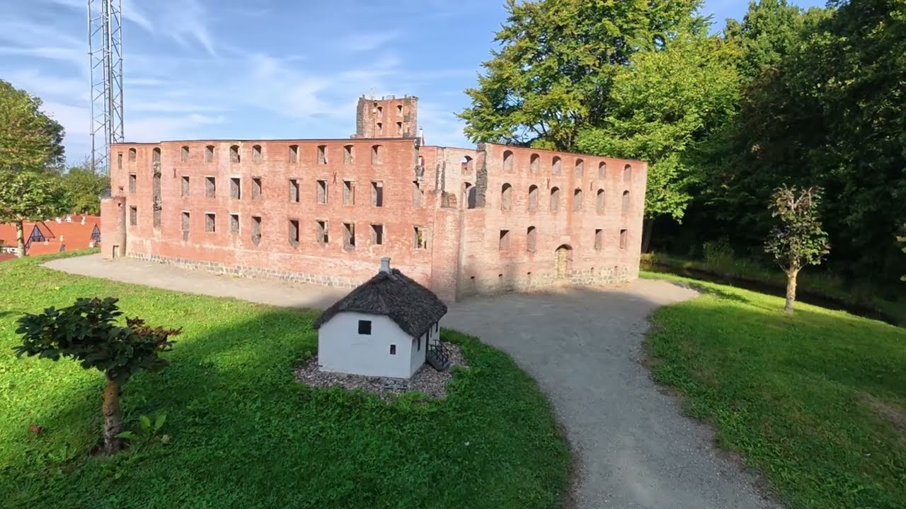 Kolding Mini By Sep. 25.